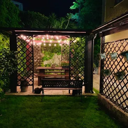 בית נופש Flowery House