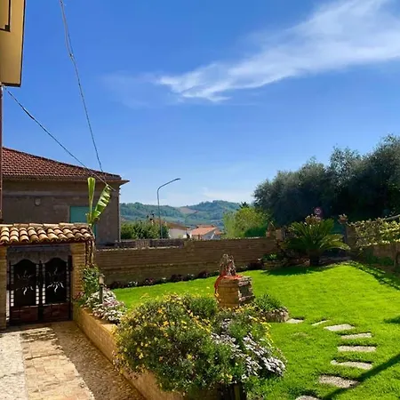 בית נופש Flowery House Miglianico