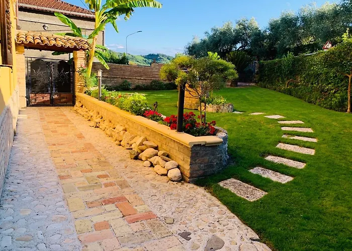 בית נופש Flowery House Miglianico