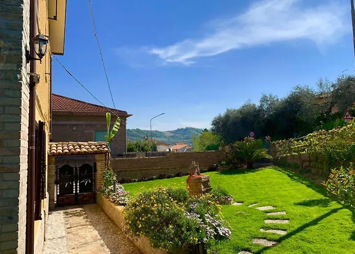 בית נופש Flowery House Miglianico